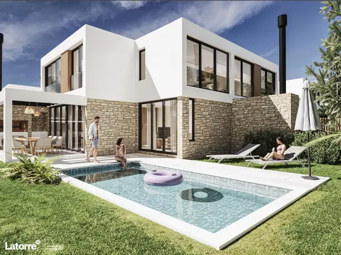Casa en preventa 3 dormitorios con piscina en barrio privado – Punta Ballena
