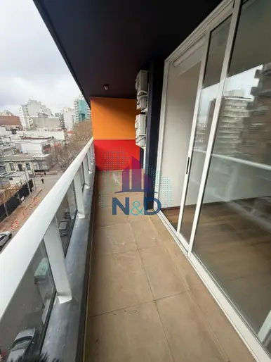 ALQUILER DOS DORMITORIOS AL FRENTE CON BALCÓN Y GARAGE EN PINTA CARRETAS