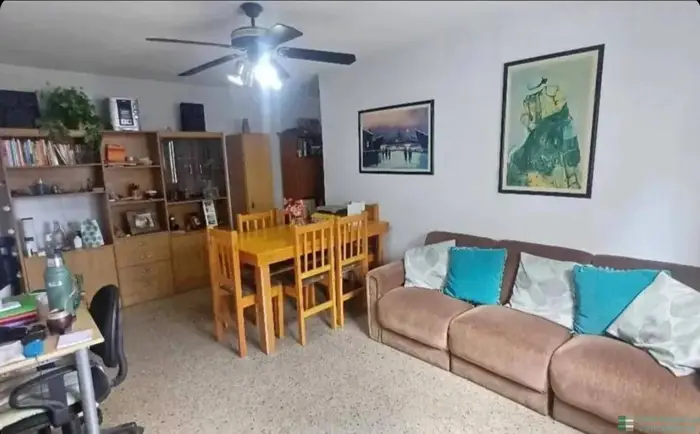 Apartamento en alquiler c/ cochera en Malvin Norte