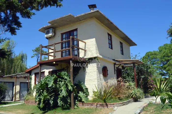 Casa con piscina