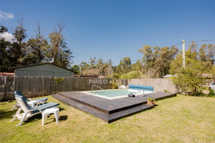 Propiedad en baln. Bella vista! Cuenta con 3 dormitorios, dos baños- Parrillero y piscina Climatizada