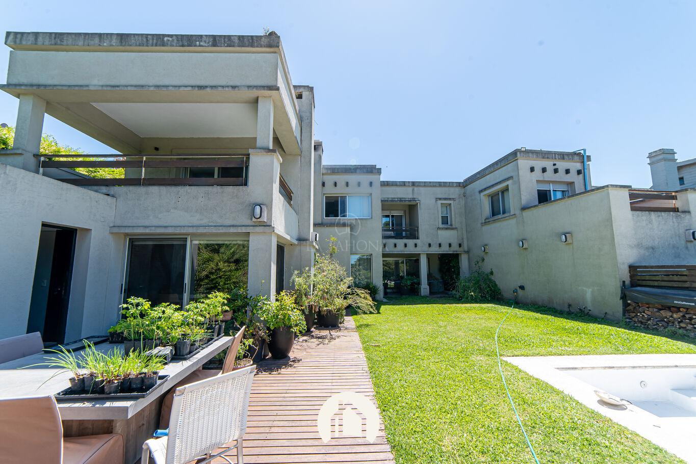 Casa en Lomas de la Tahona, propiedad 258568 -Imagen 1