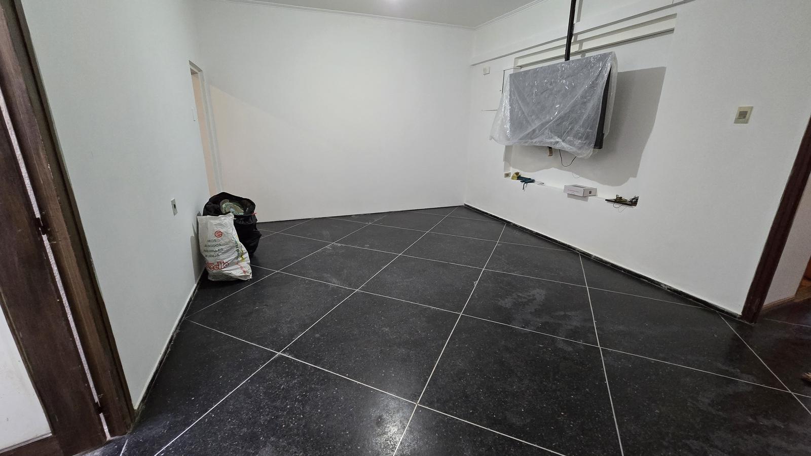 Local en Tres Cruces, propiedad 274957 -Imagen 3