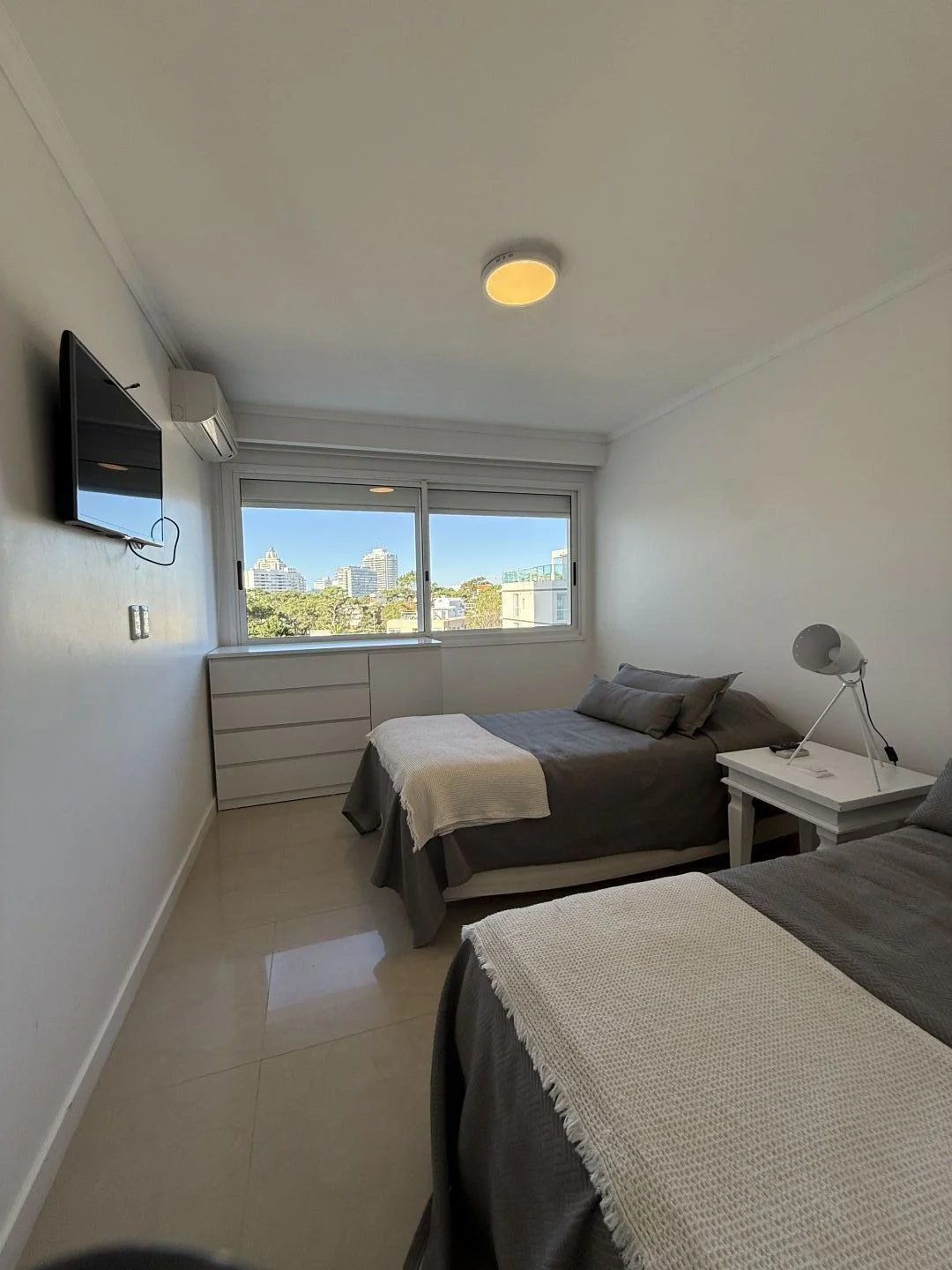Apartamento en Playa Mansa, propiedad 187102 -Imagen 16