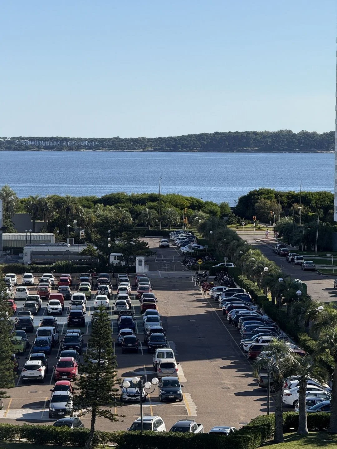 Apartamento en Playa Mansa, propiedad 187102 -Imagen 20
