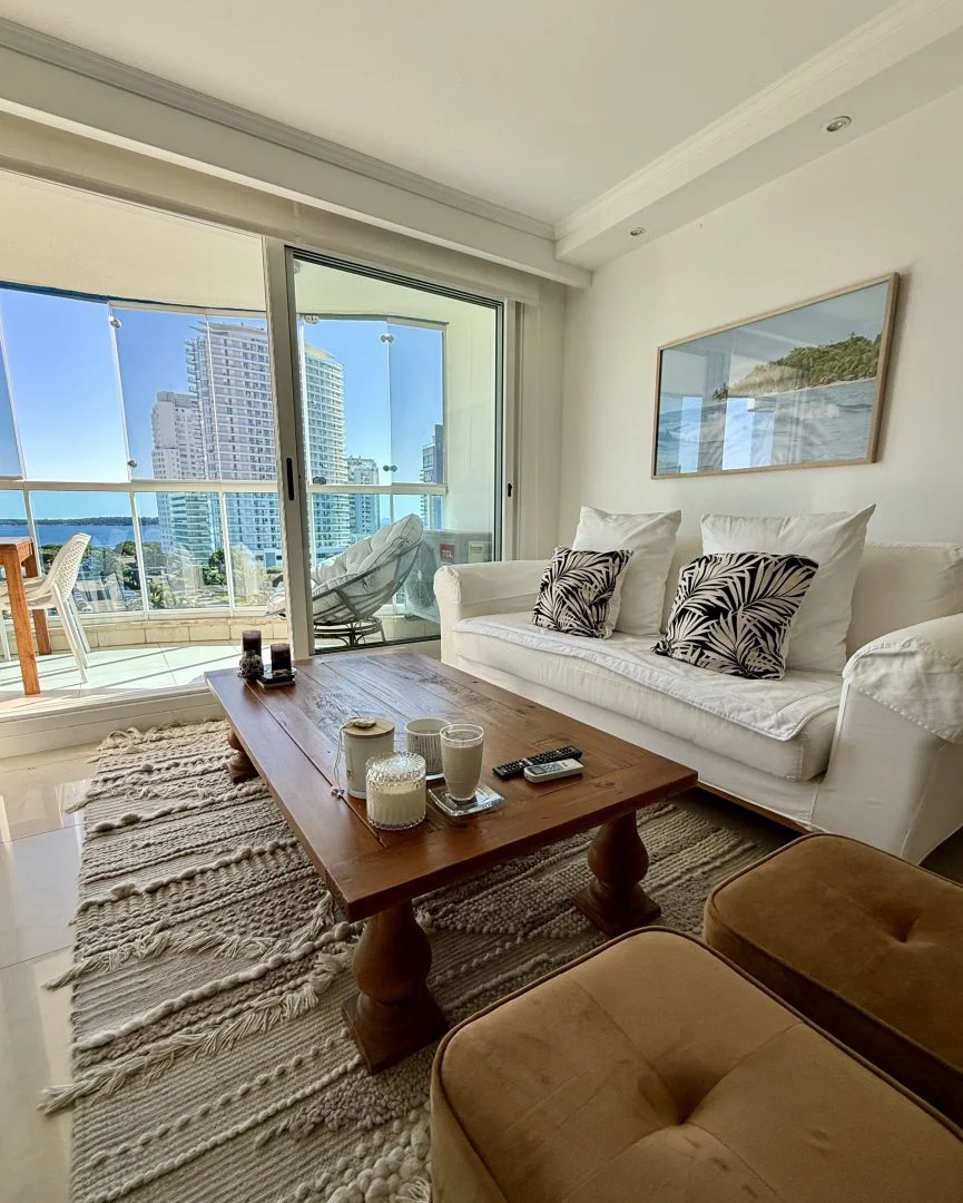 Apartamento en Playa Mansa, propiedad 187102 -Imagen 4