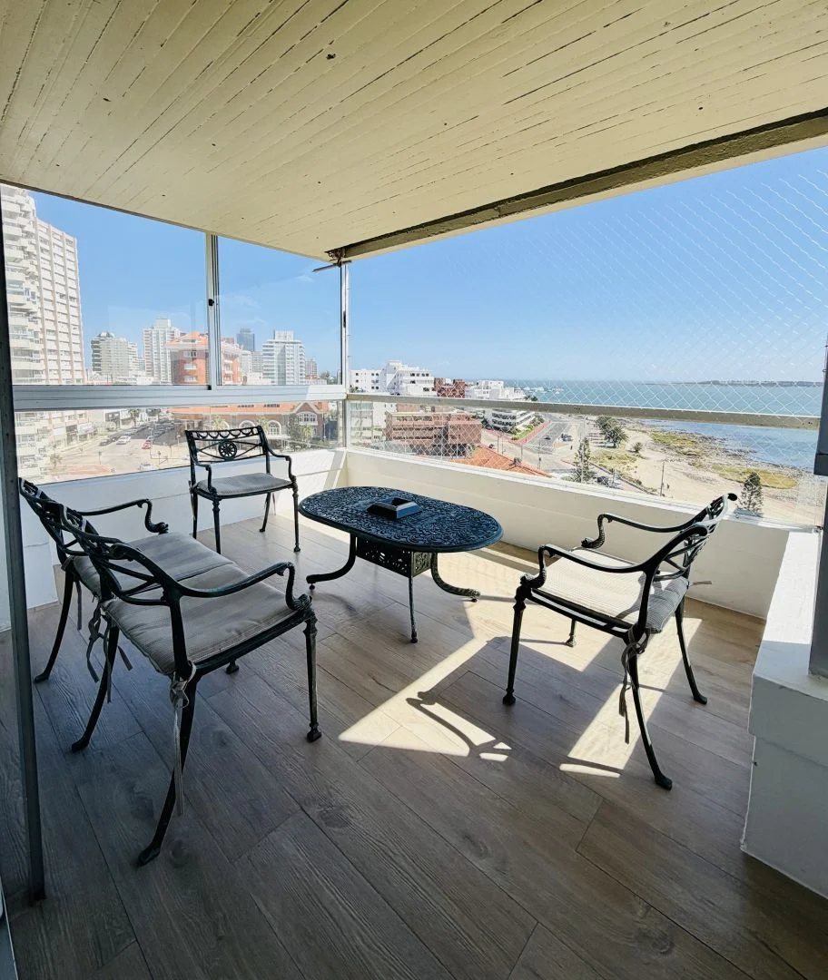 Apartamento en Playa Mansa, propiedad 256779 -Imagen 8