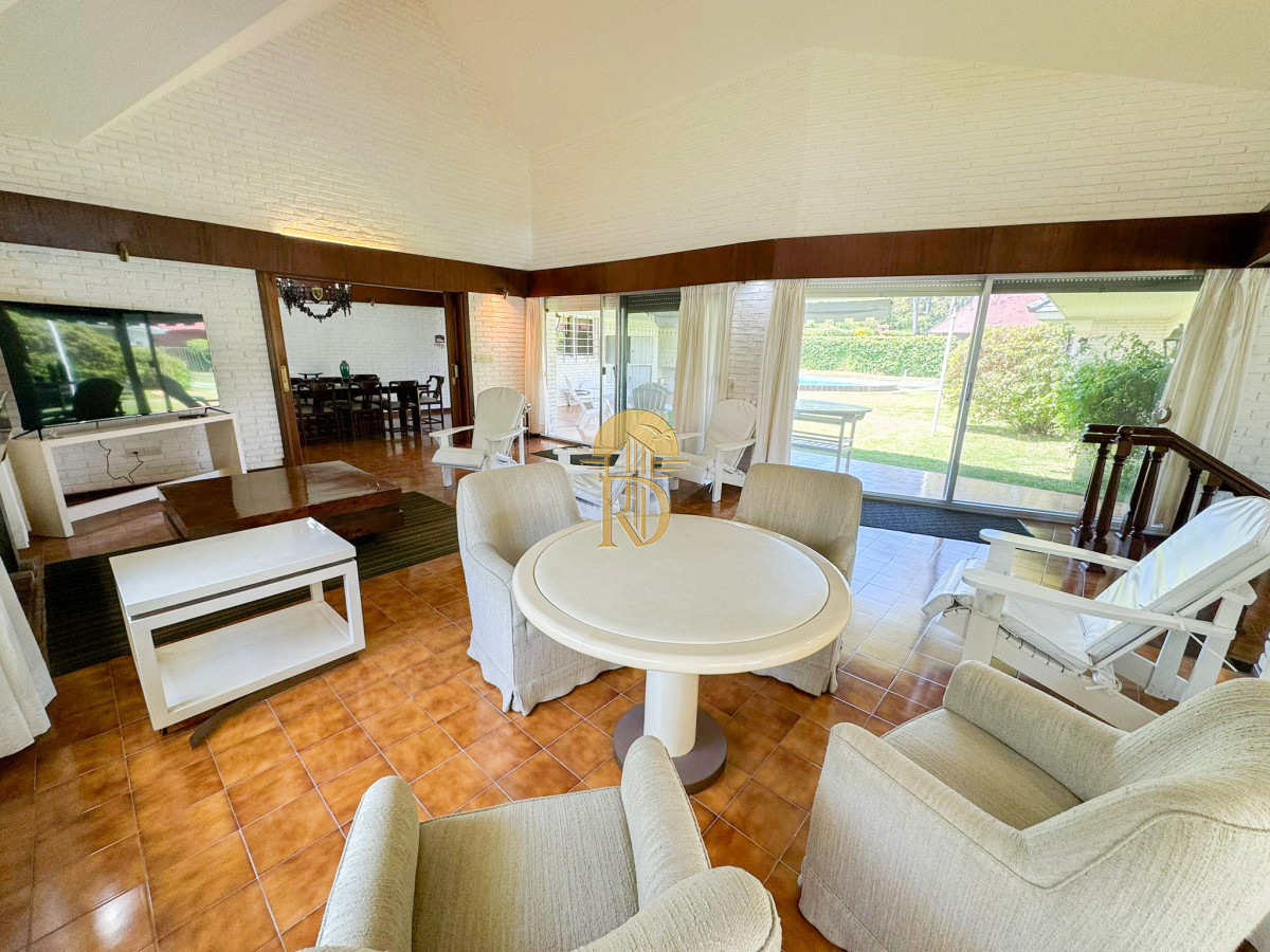 Casa en Playa Mansa, propiedad 267777 -Imagen 5