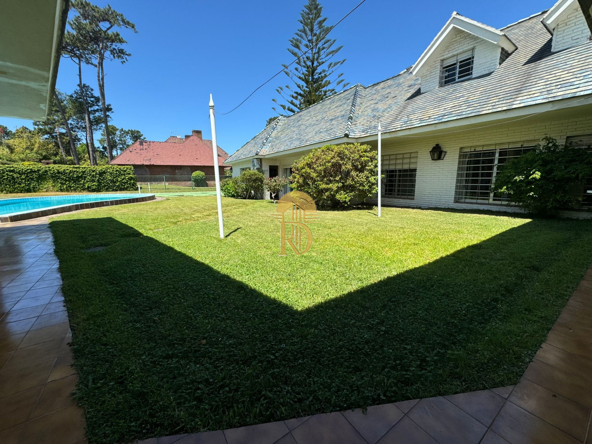 Casa en Playa Mansa, propiedad 267777 -Imagen 3