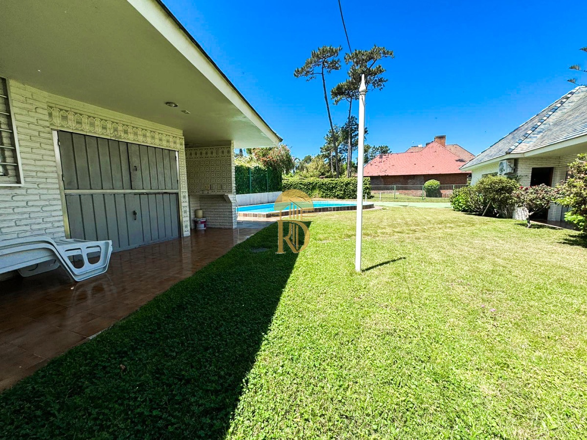 Casa en Playa Mansa, propiedad 267777 -Imagen 2
