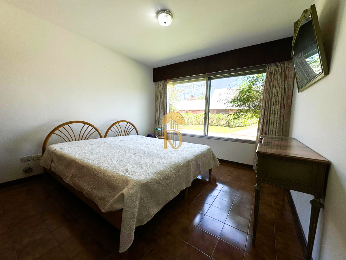 Casa en Playa Mansa, propiedad 267777 -Imagen 20