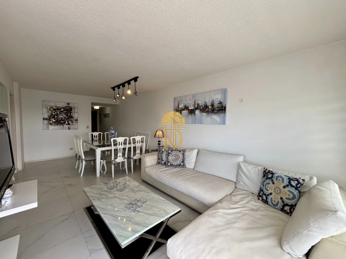 Apartamento en Av. Chiverta, propiedad 269479 -Imagen 2