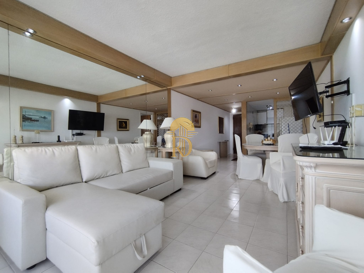 Apartamento en Playa Brava, propiedad 272494 -Imagen 1