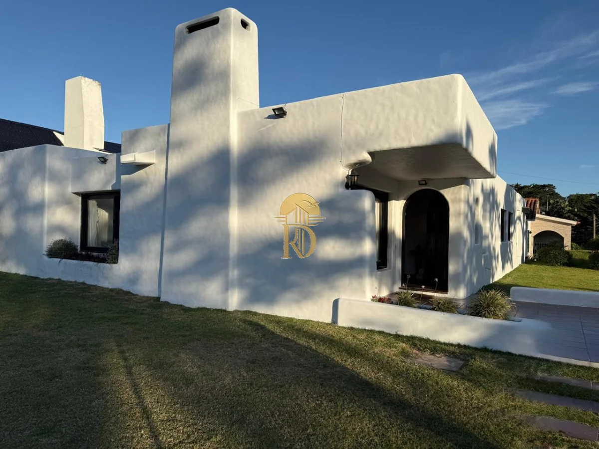 Casa en Playa Mansa, propiedad 274750 -Imagen 3