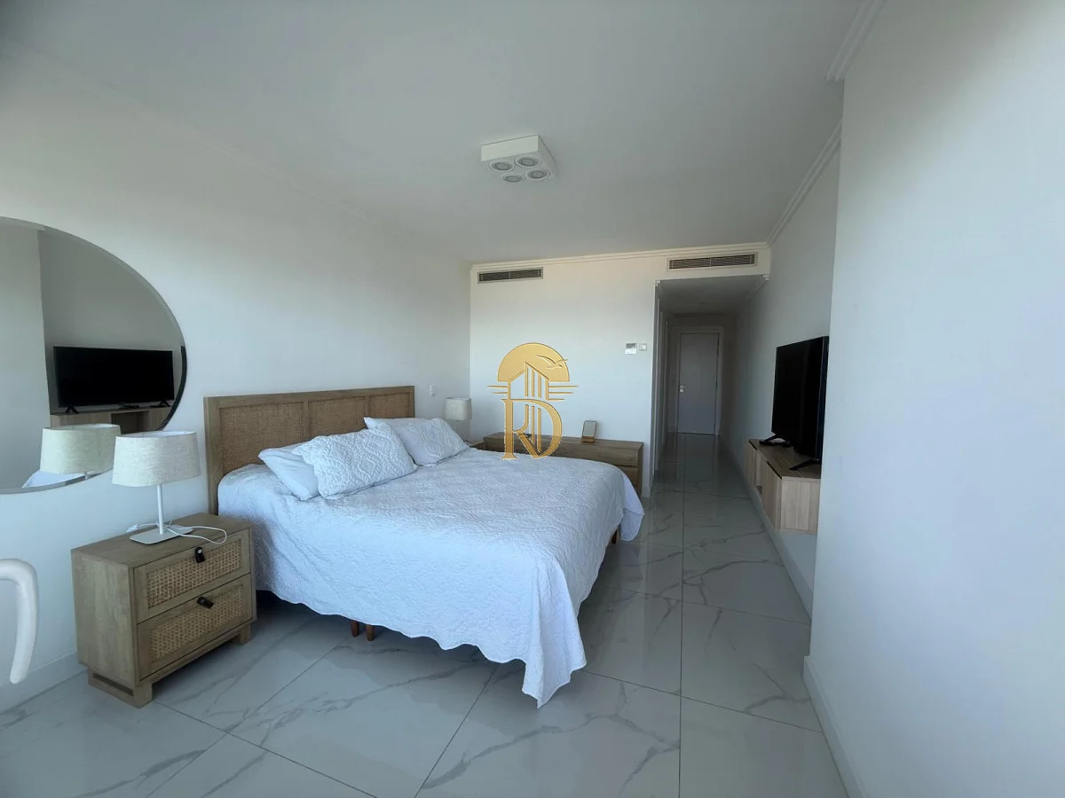 Apartamento en Playa Mansa, propiedad 277134 -Imagen 18