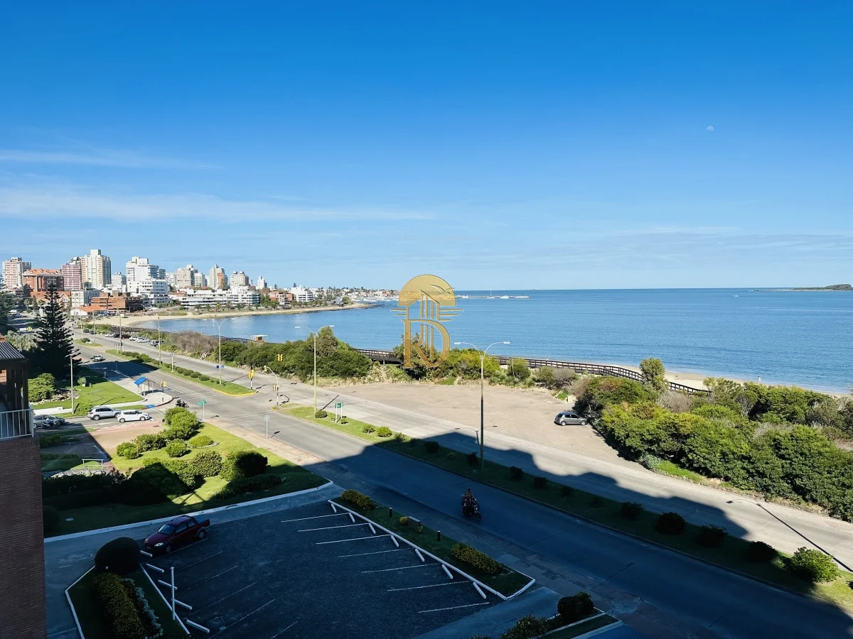 Apartamento en Playa Mansa, propiedad 277236 -Imagen 2