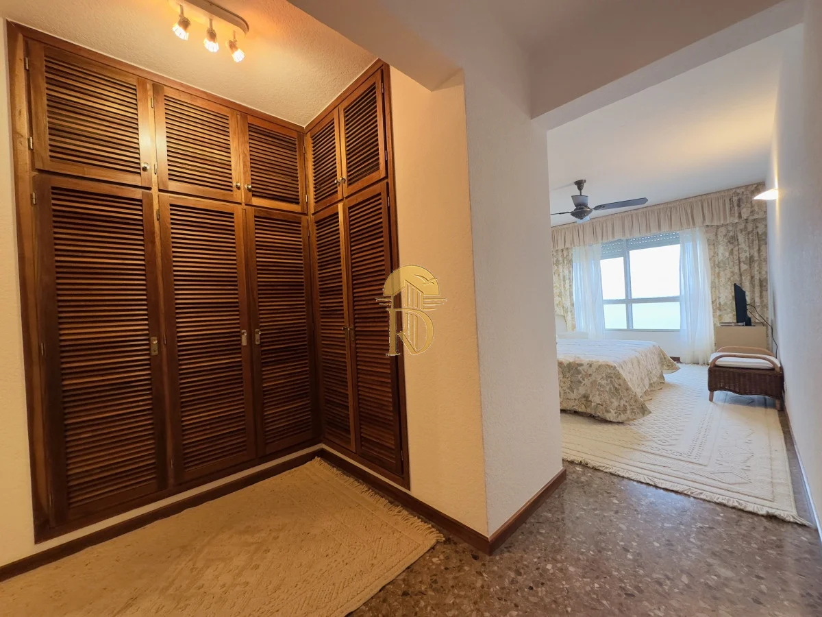 Apartamento en Playa Mansa, propiedad 277236 -Imagen 13