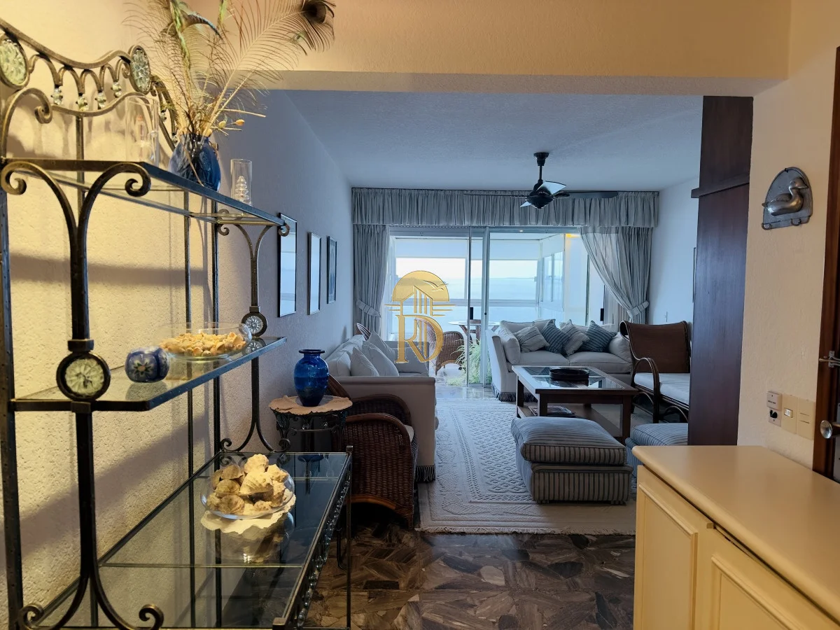 Apartamento en Playa Mansa, propiedad 277236 -Imagen 8