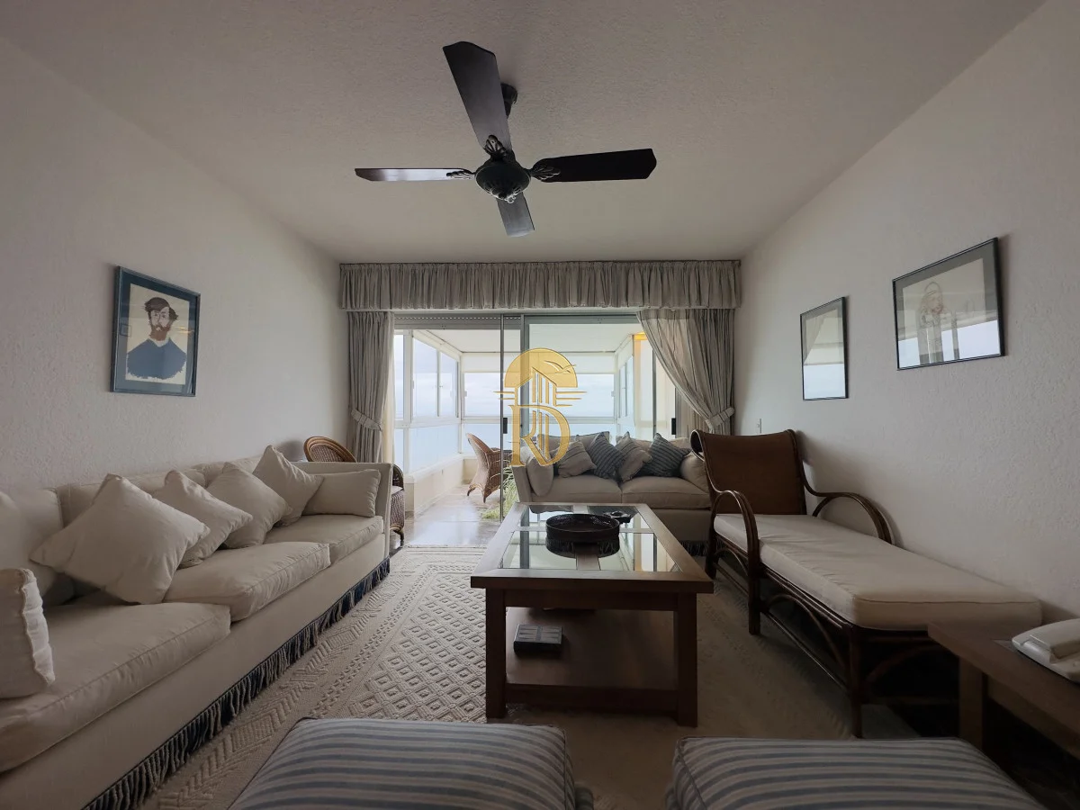 Apartamento en Playa Mansa, propiedad 277236 -Imagen 10