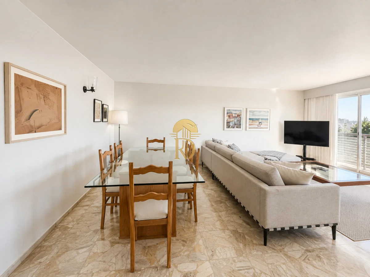 Apartamento en Playa Mansa, propiedad 282047 -Imagen 4