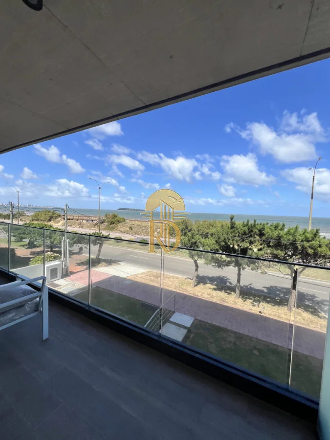 Apartamento en Playa Mansa, propiedad 284650 -Imagen 12