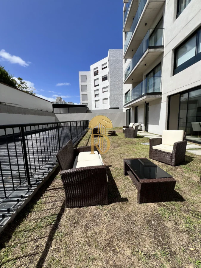 Apartamento en Playa Mansa, propiedad 284650 -Imagen 20
