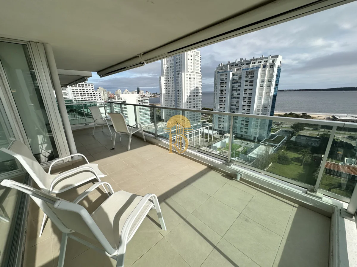 Apartamento en Playa Mansa, propiedad 284816 -Imagen 1