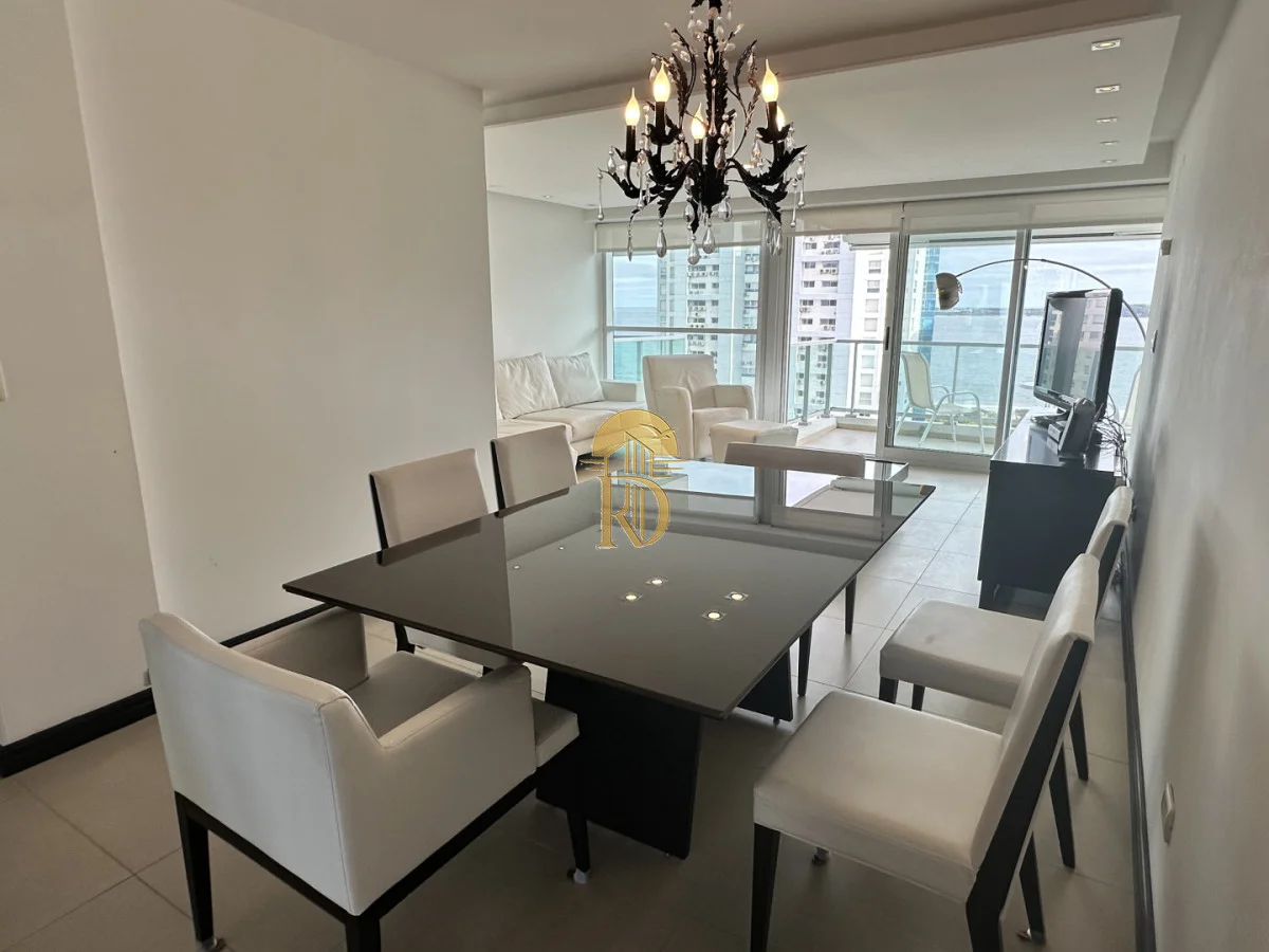 Apartamento en Playa Mansa, propiedad 284816 -Imagen 4
