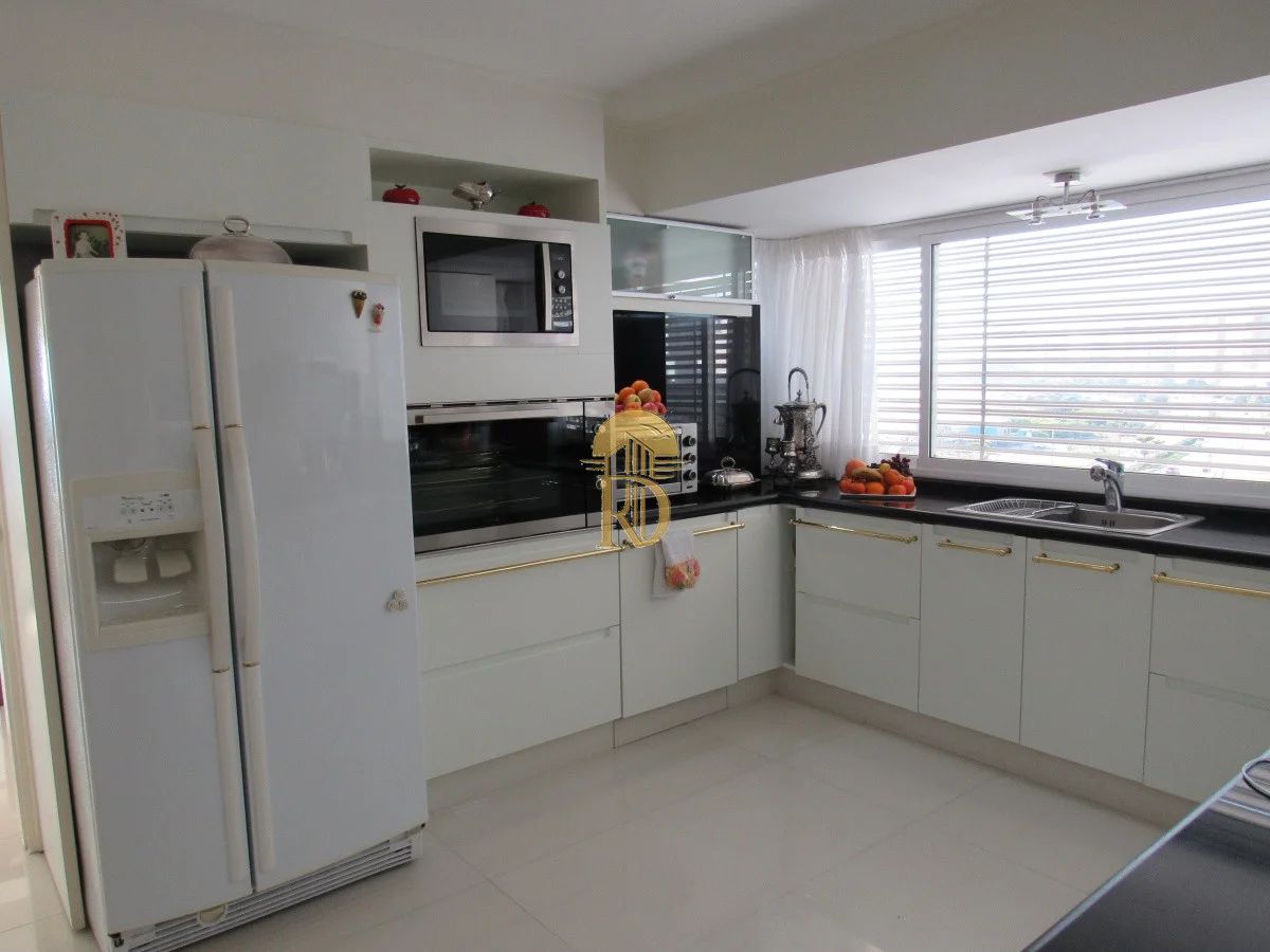 Apartamento en Playa Mansa, propiedad 285369 -Imagen 15