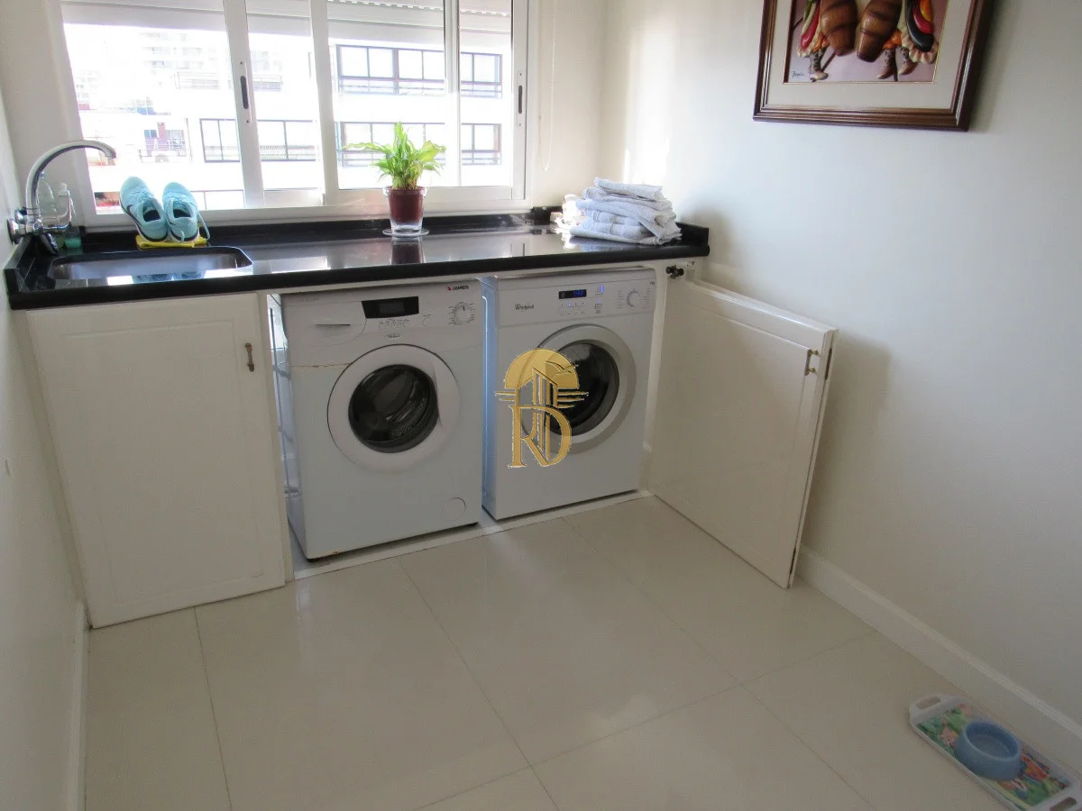 Apartamento en Playa Mansa, propiedad 285369 -Imagen 18