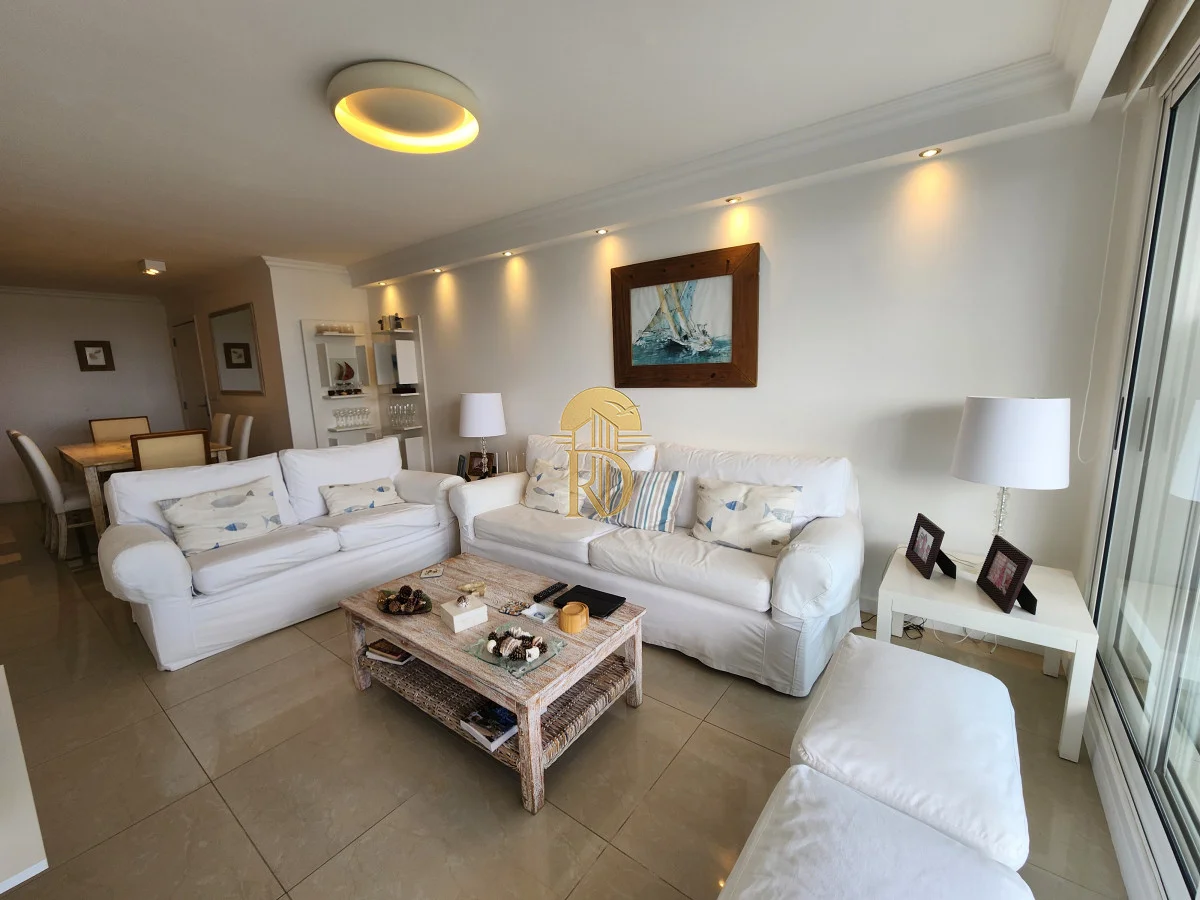 Apartamento en Playa Mansa, propiedad 290508 -Imagen 4