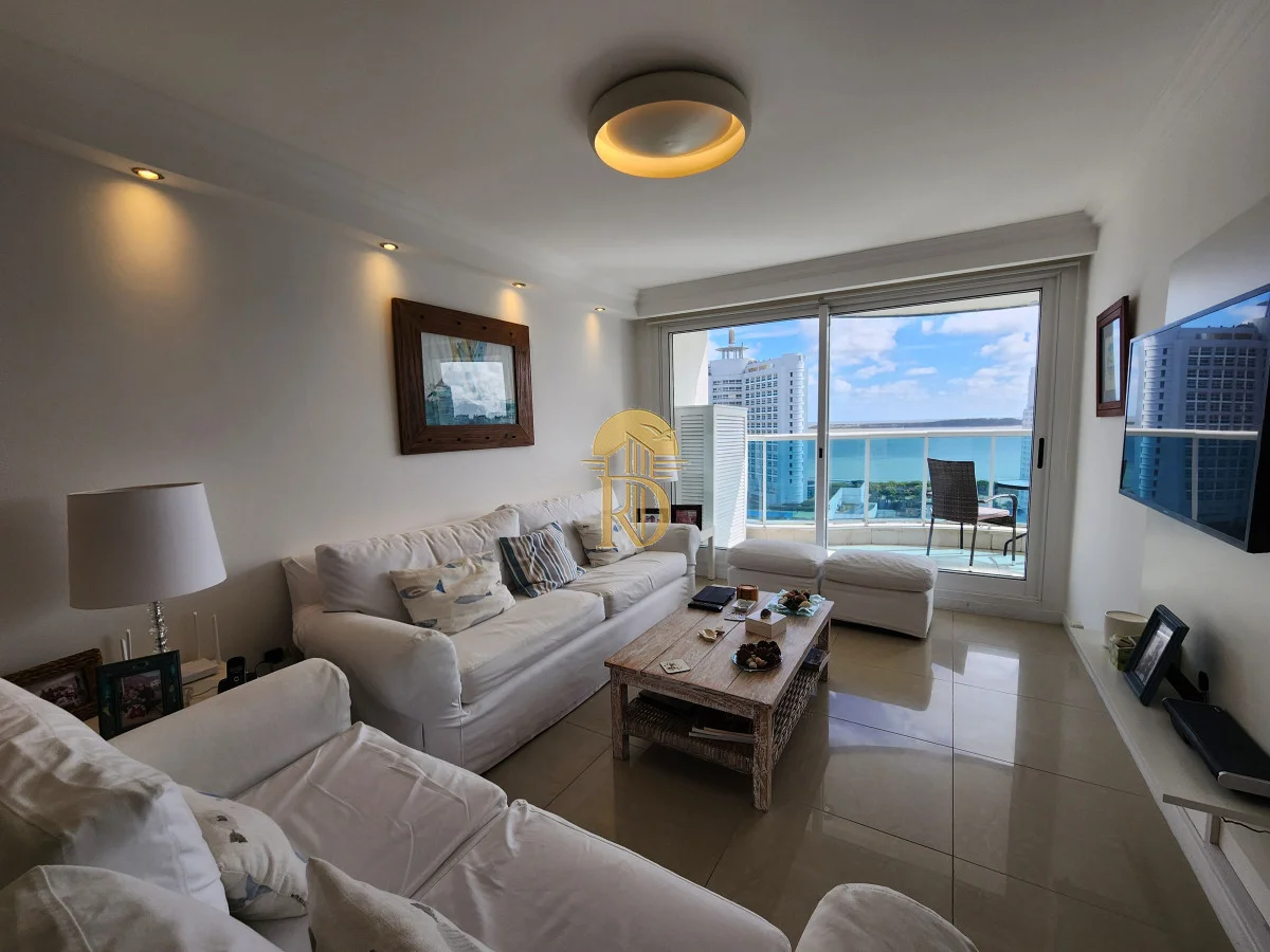 Apartamento en Playa Mansa, propiedad 290508 -Imagen 6