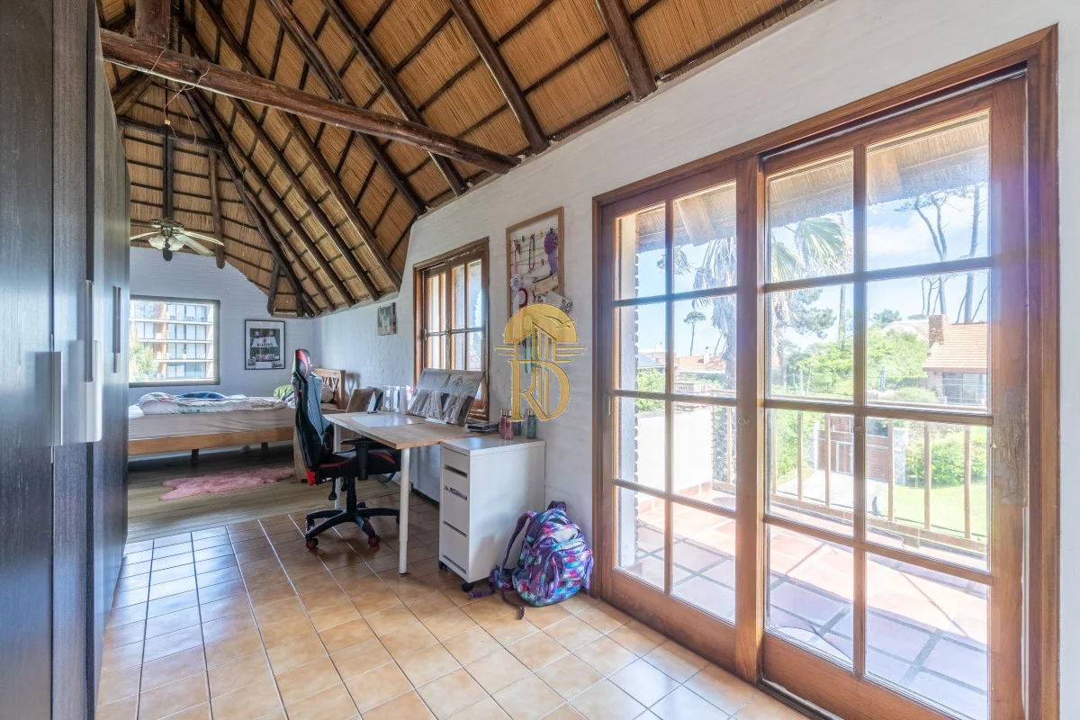 Casa en Playa Mansa, propiedad 294029 -Imagen 13