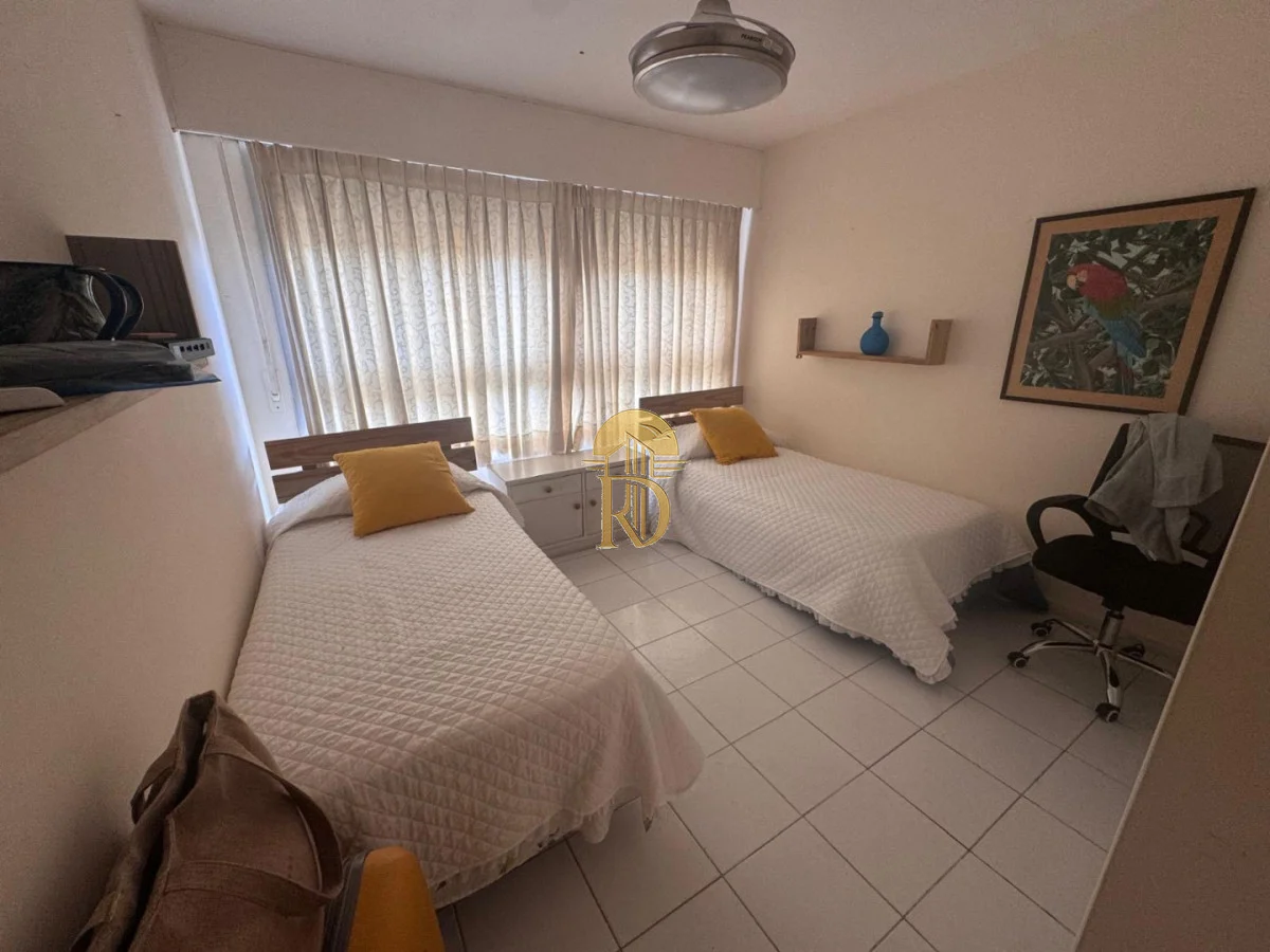 Apartamento en Playa Mansa, propiedad 295119 -Imagen 12