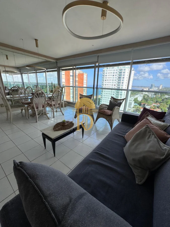 Apartamento en Playa Mansa, propiedad 295119 -Imagen 6