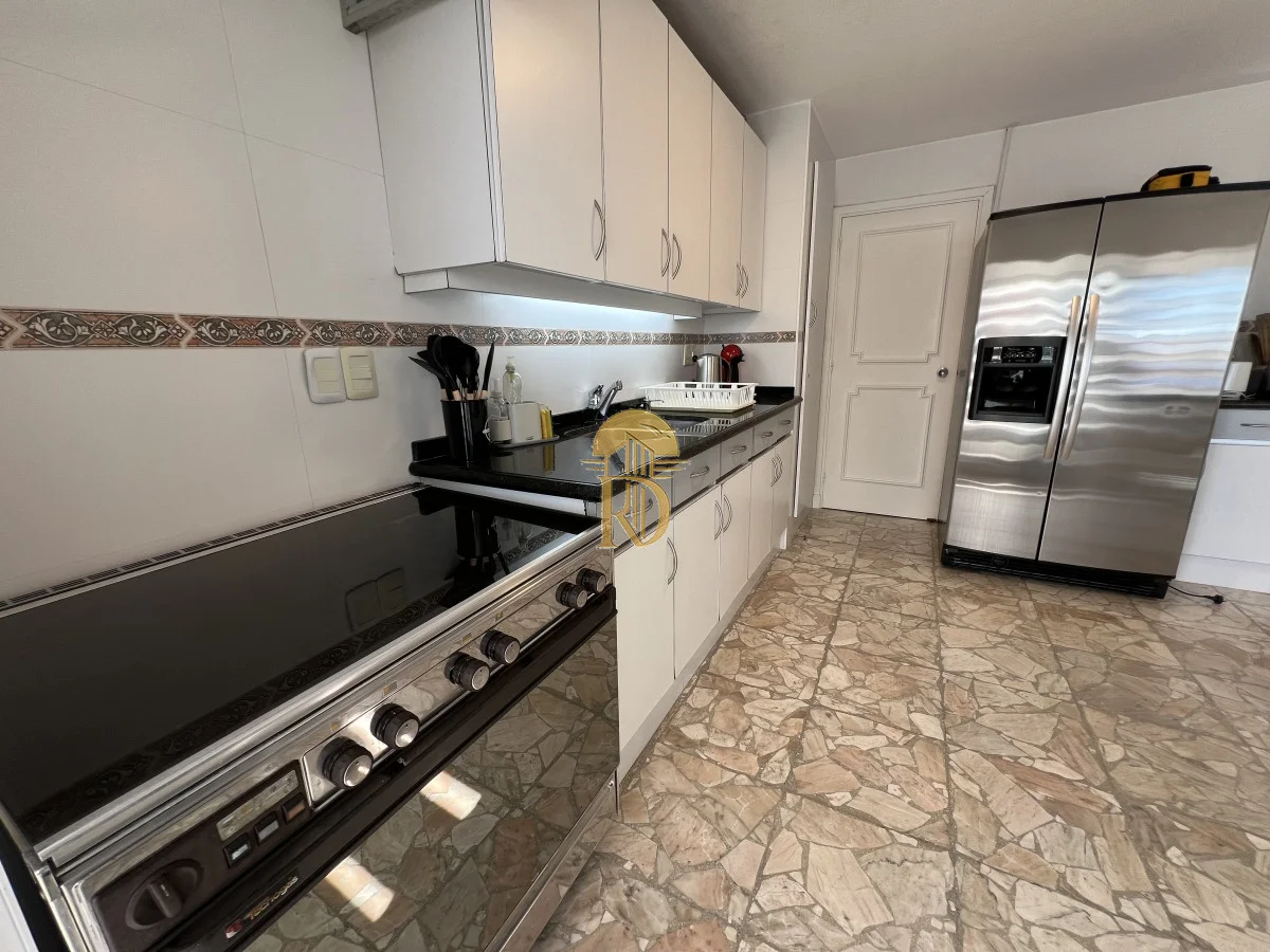 Apartamento en Playa Mansa, propiedad 297615 -Imagen 20