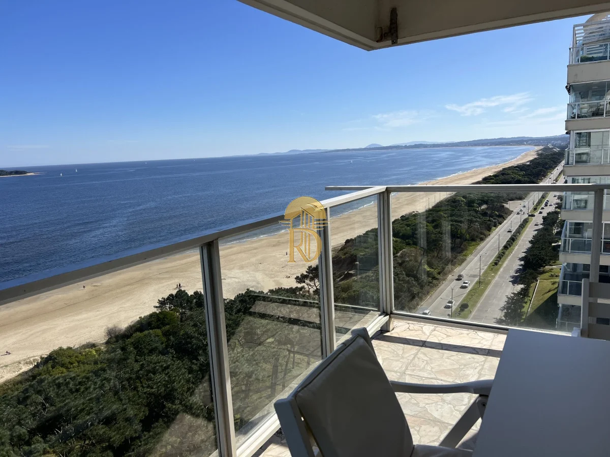 Apartamento en Playa Mansa, propiedad 297615 -Imagen 10