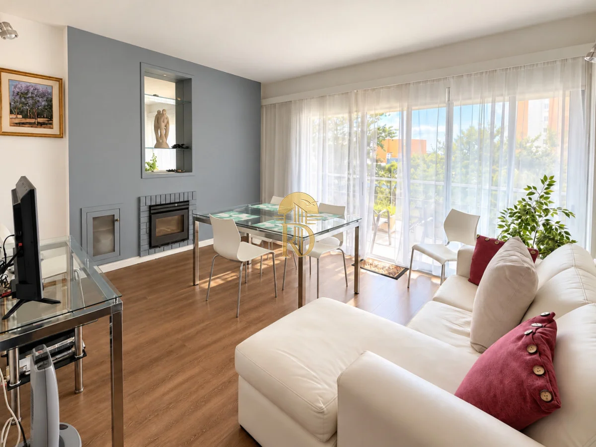 Apartamento en Playa Mansa, propiedad 302513 -Imagen 3