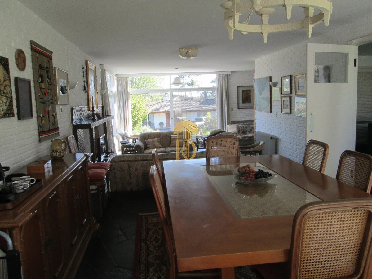 Casa en Playa Mansa, propiedad 303128 -Imagen 11