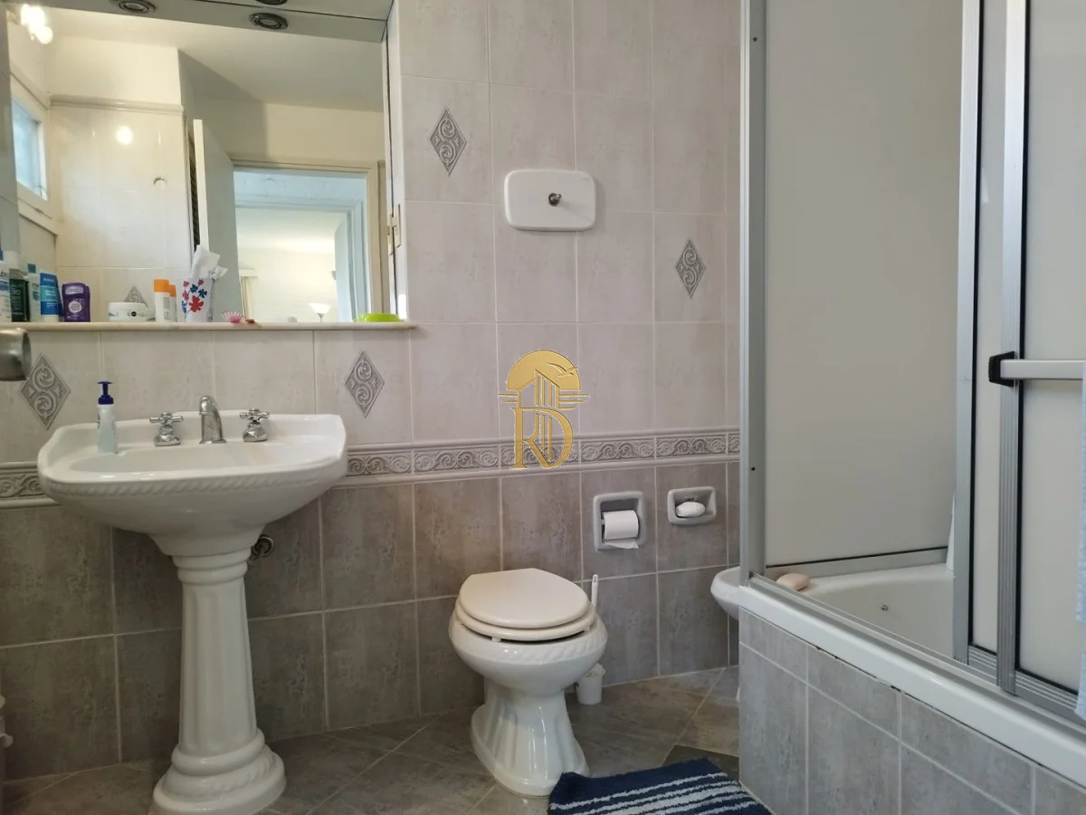 Casa en Playa Mansa, propiedad 303128 -Imagen 17
