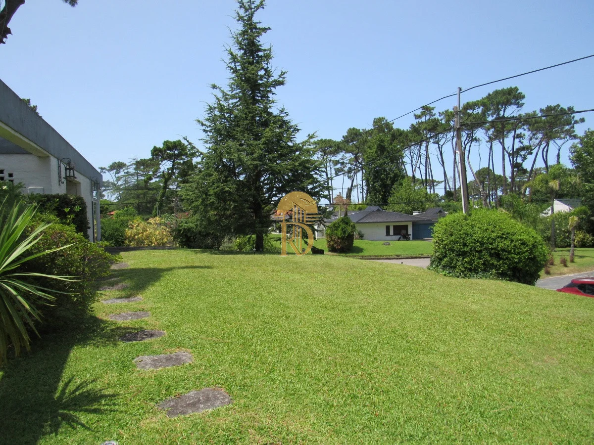 Casa en Playa Mansa, propiedad 303128 -Imagen 8