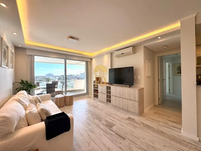 Apartamento en venta y alquiler temporario Playa Brava 2 dormitorios