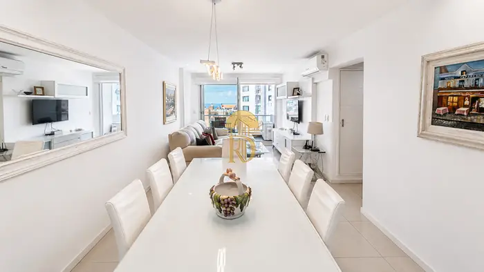 Apartamento en venta de 2 dormitorios en Punta del Este