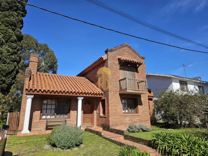 Casa en venta - Playa Mansa, Parada 19 | California Park