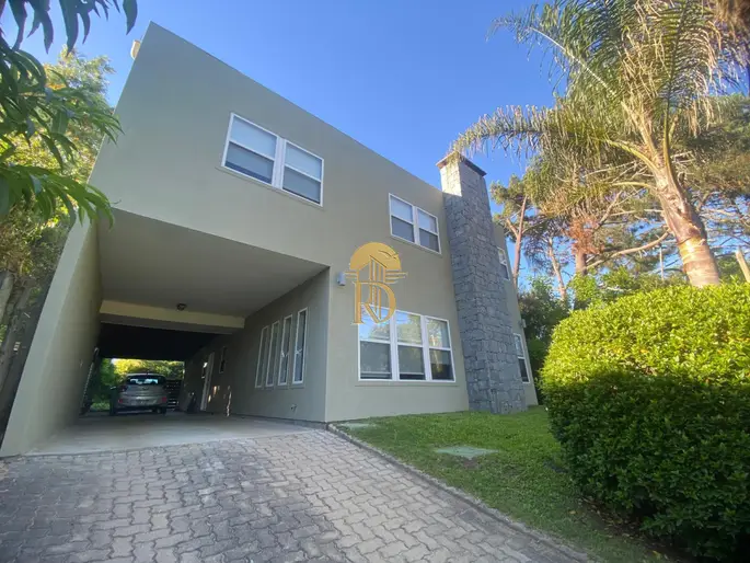 CASA BRAVA