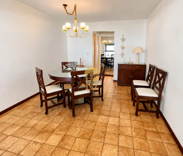 Parada 1 de Playa Brava, frente a Los Dedos | 2 dorm y 2 baños | Venta OFERTA.