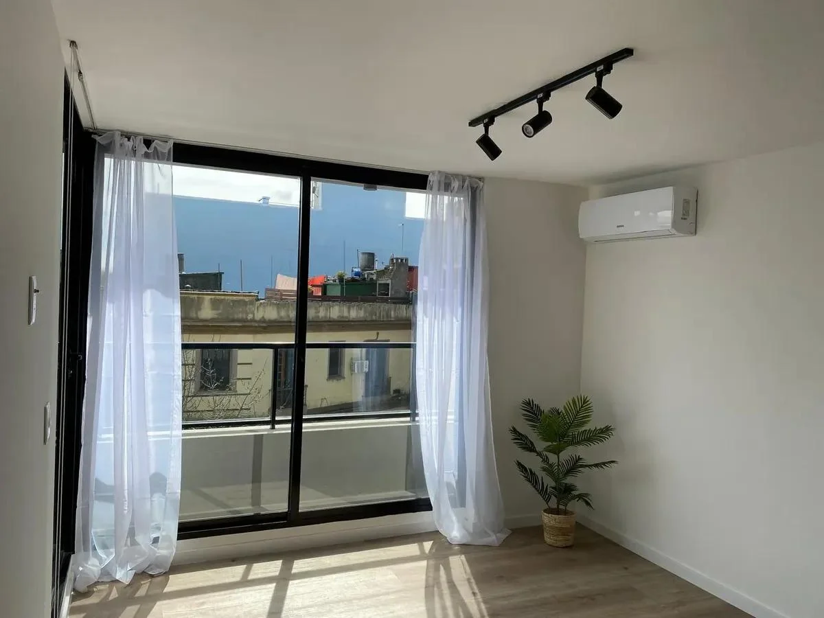 Apartamento en Tres Cruces, propiedad 281991 -Imagen 1