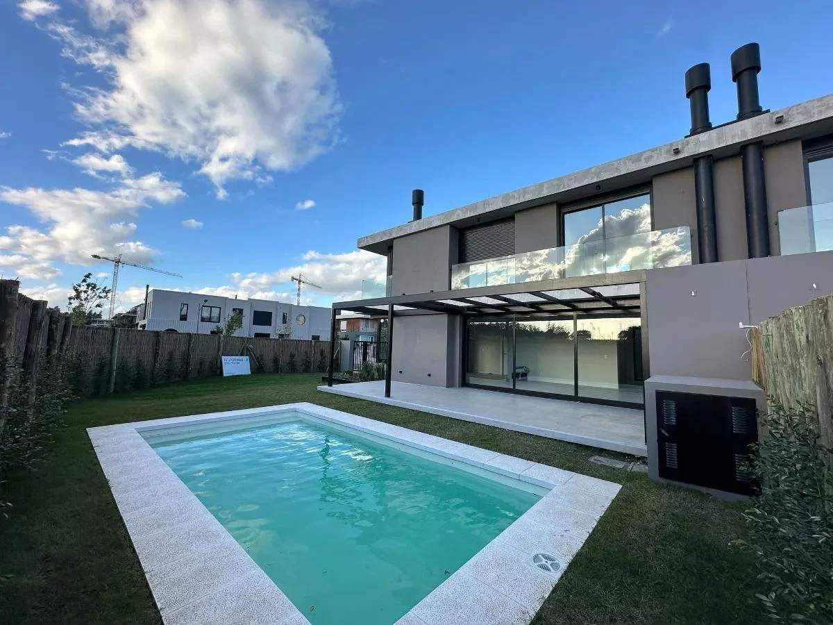 Casa en Carrasco, propiedad 301691 -Imagen 2