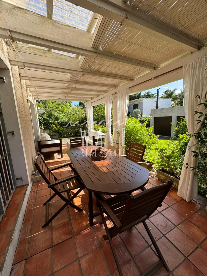 Casa en Pinares, propiedad 192846 -Imagen 1