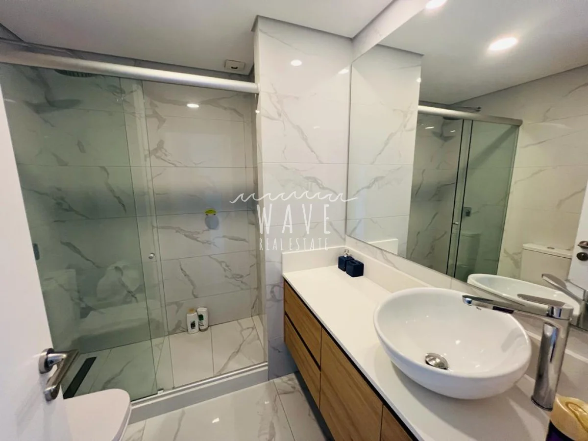 Apartamento en Playa Mansa, propiedad 192907 -Imagen 11